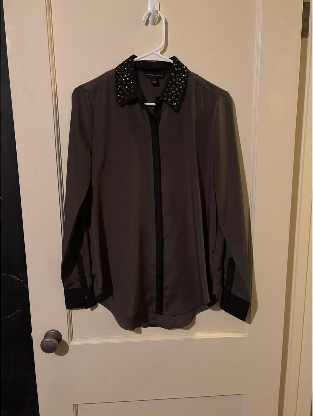 Rock & Republic Studded Collar Button Front Blouse Shirt Size S